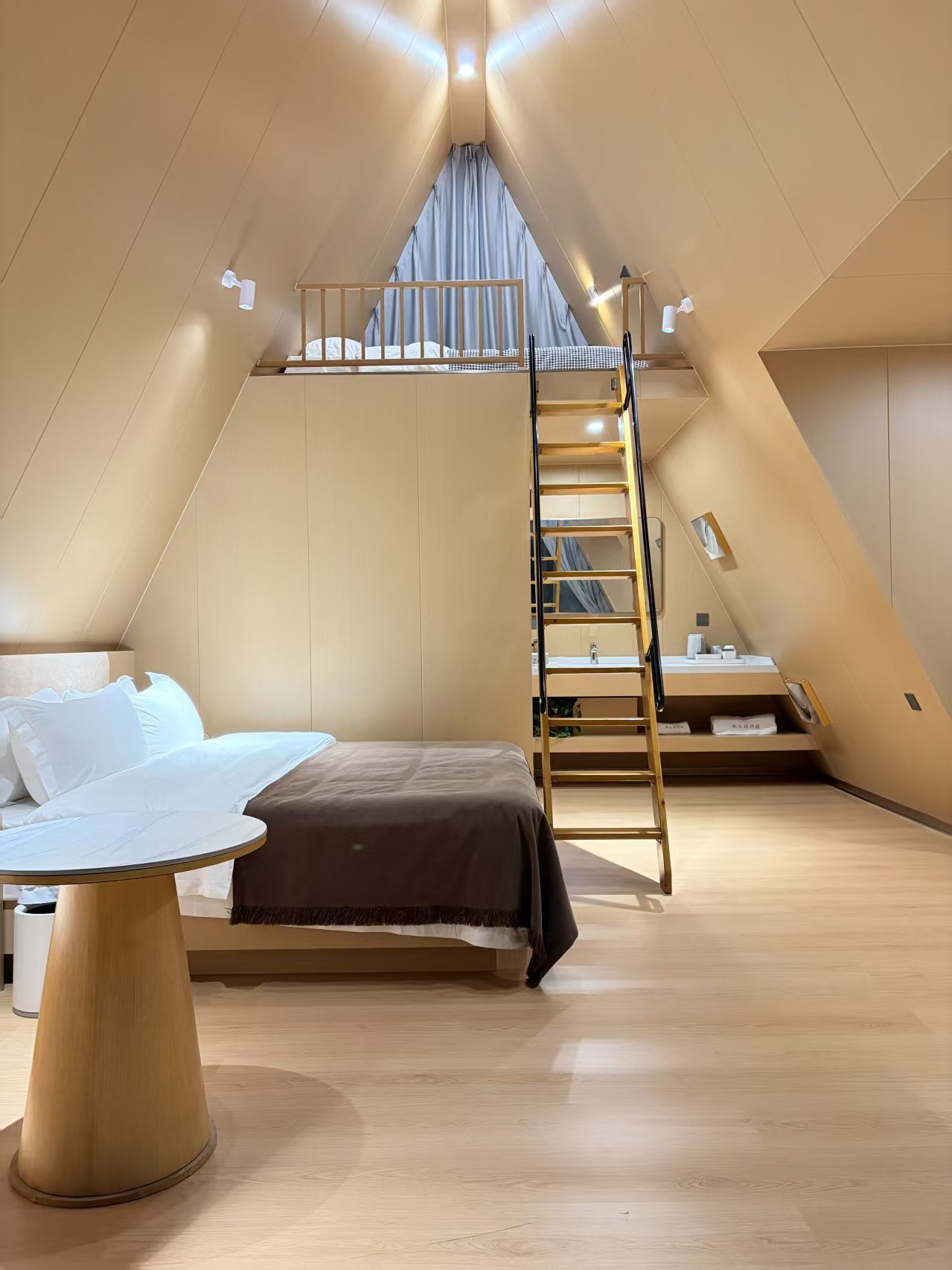 A-FRAME loft interior
