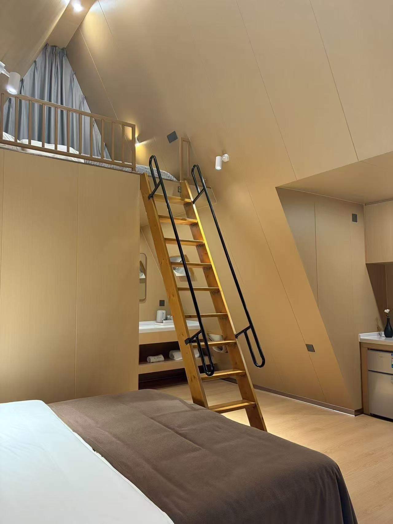 MANOR-X A-FRAME view 4