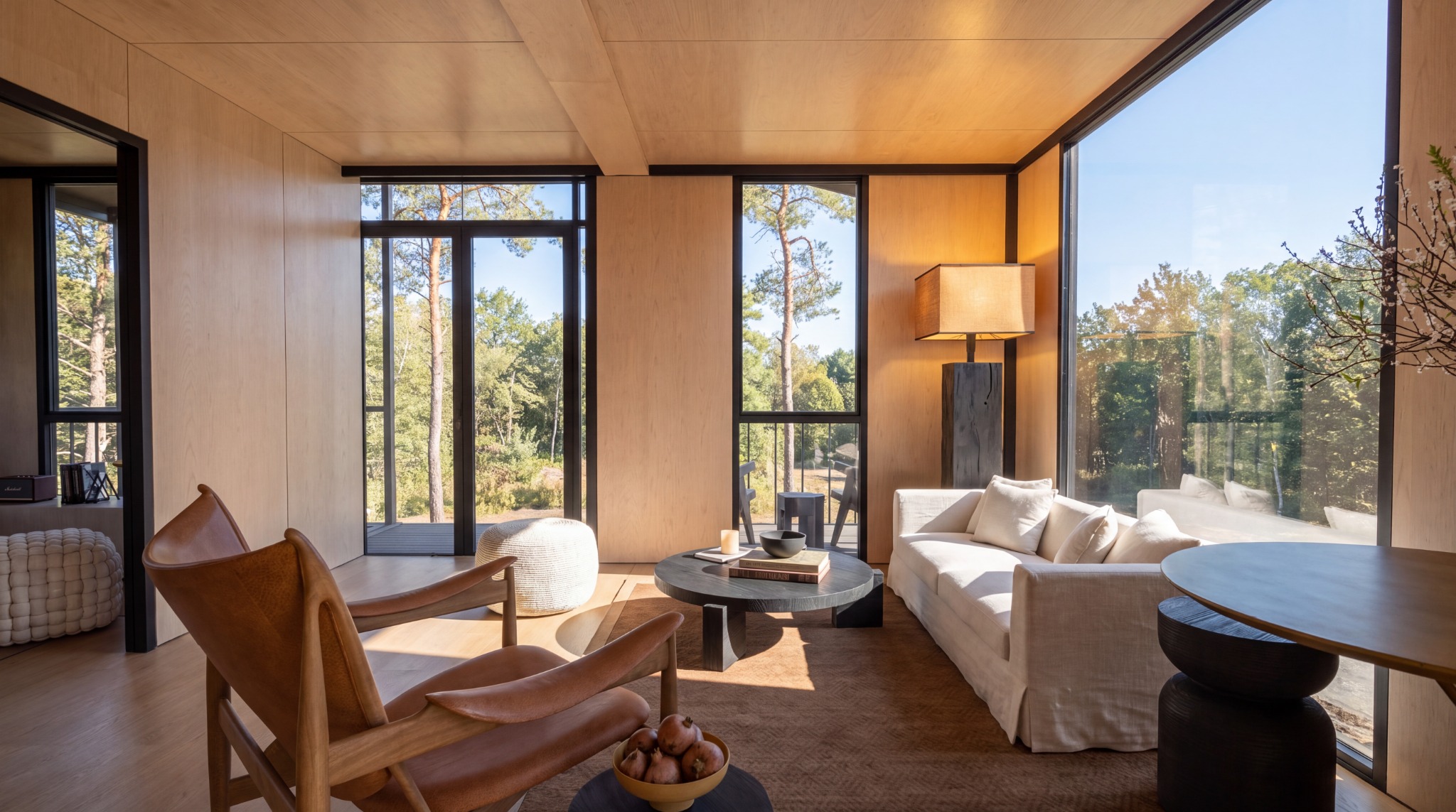 PANORAMA living room with floor-to-ceiling glazing